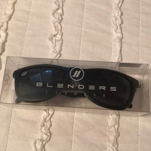 Blenders Sunglasses -Symphony Polarized